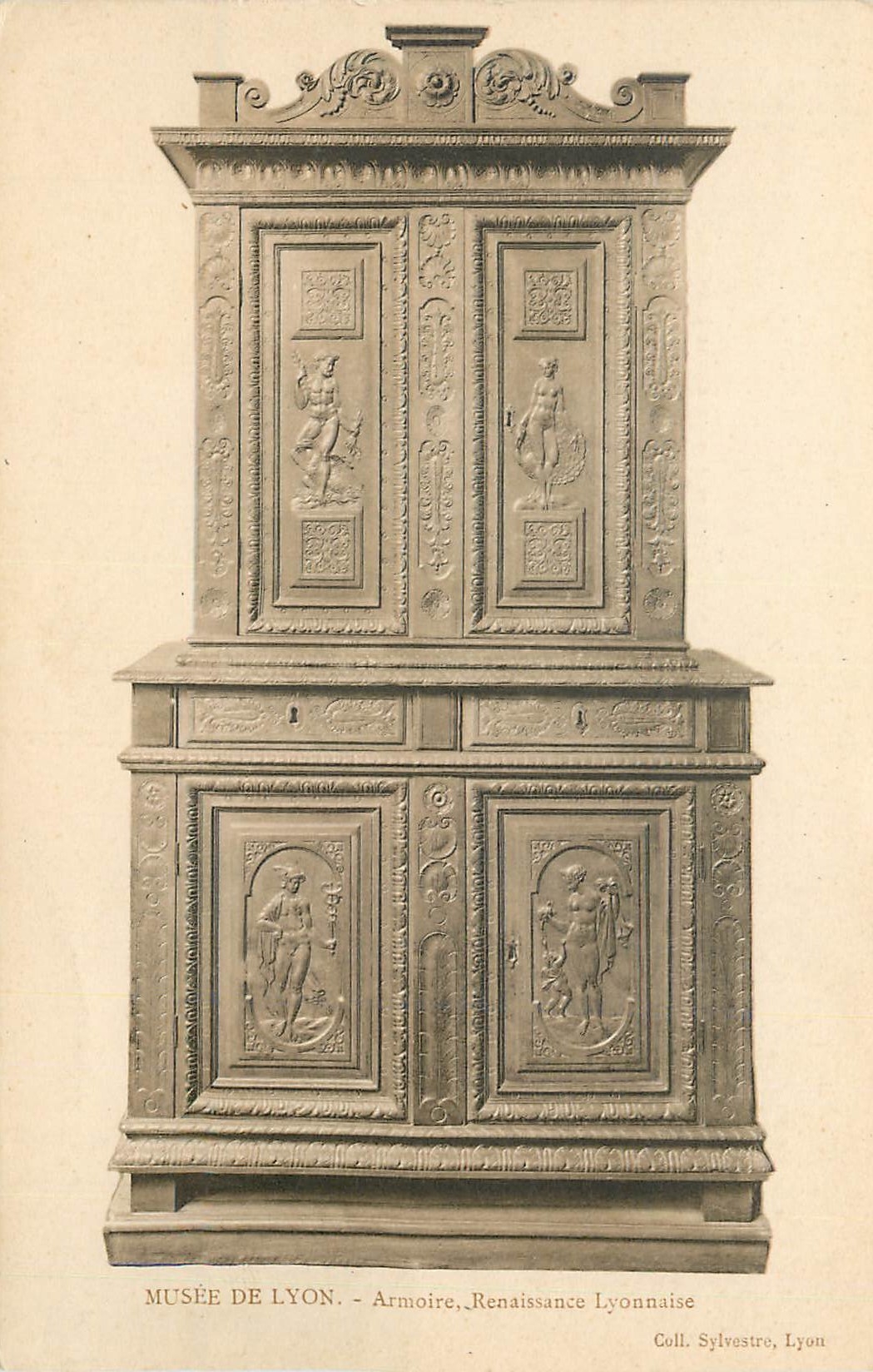CPA Musee du Lyon Armoire Renaissance Lyonnaise 