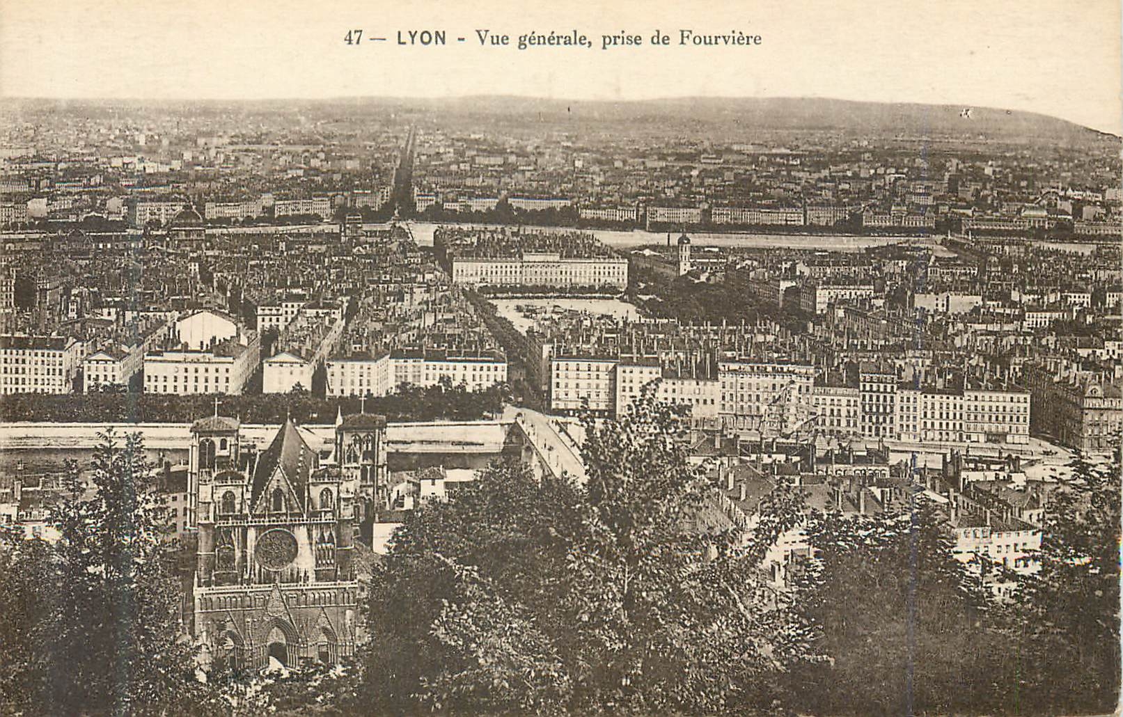 CPA Lyon Vue generale prise de Fourviere 