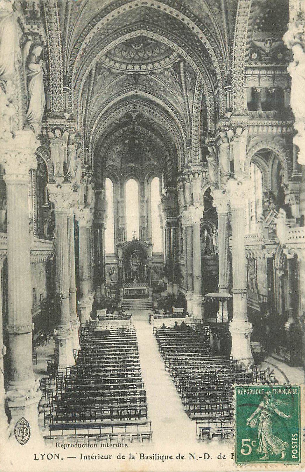 CPA Lyon Interieur de la Basilique 