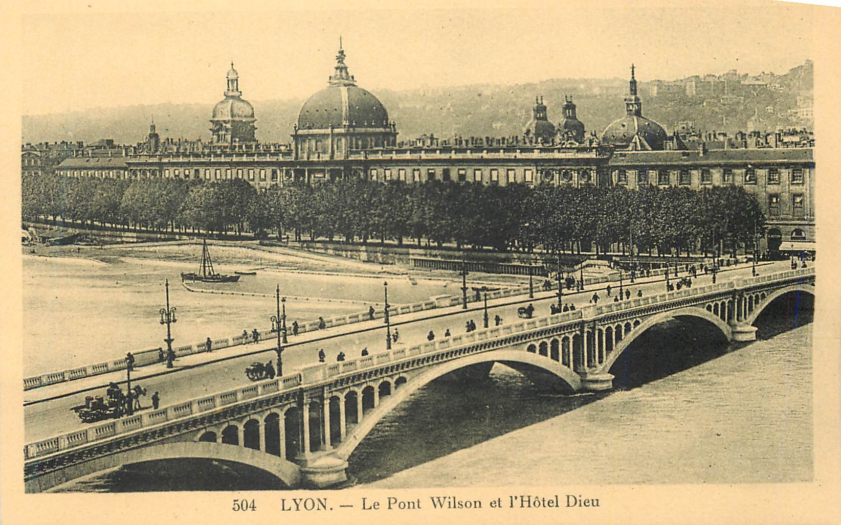 CPA Lyon Le pont Wilson et l Hotel Dieu 