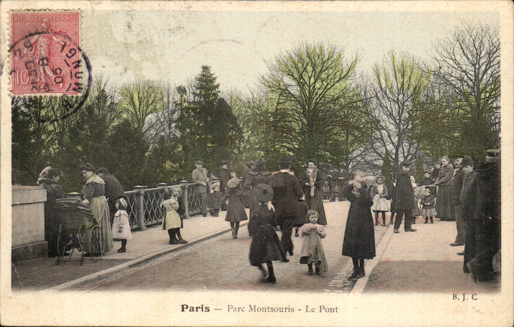 Paris (14) - the Montsouris- Park the Bridge-Woman-Child-CPA