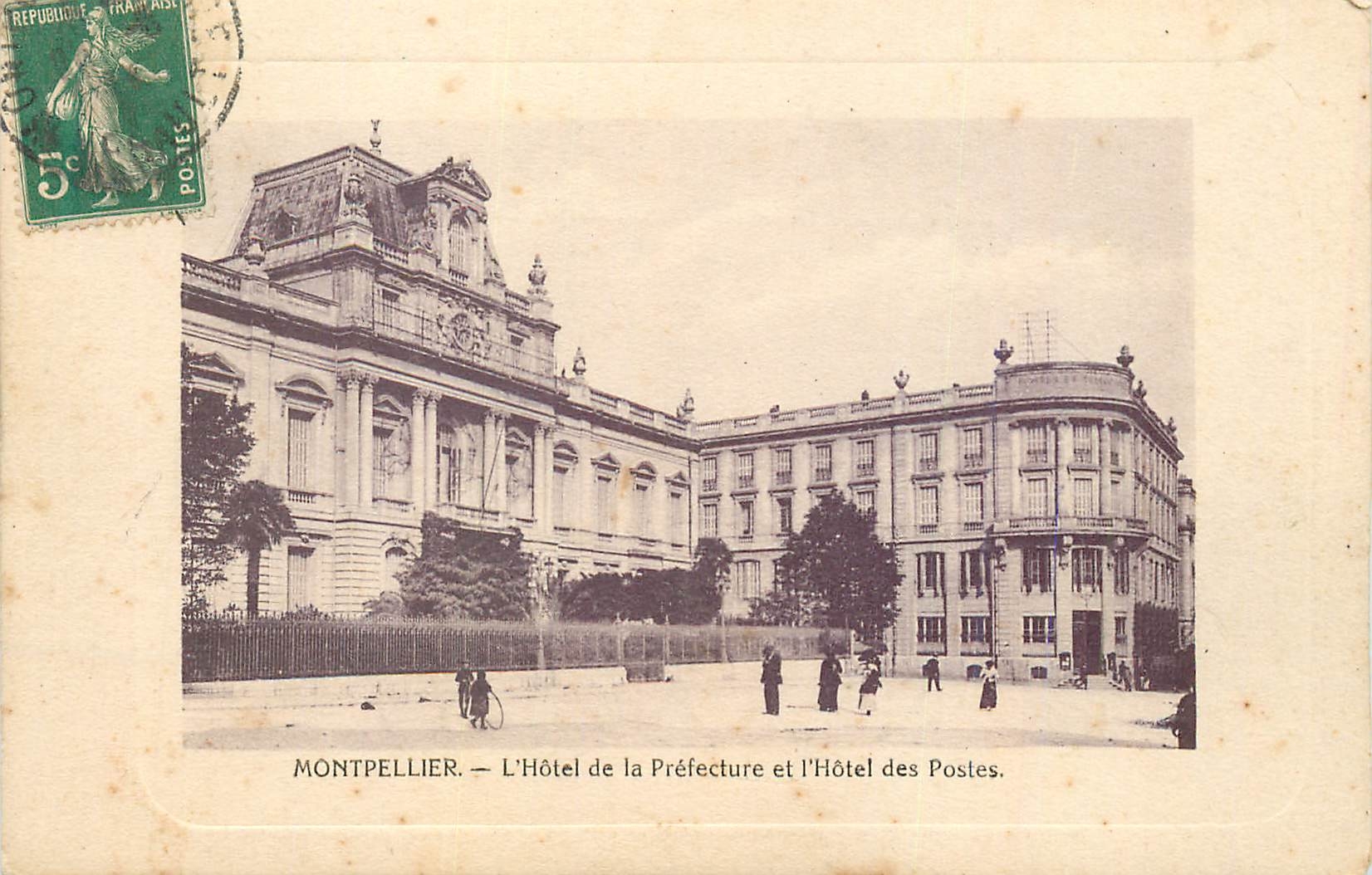 CPA Montpellier L Hotel de la Prefecture et l Hotel des Postes
