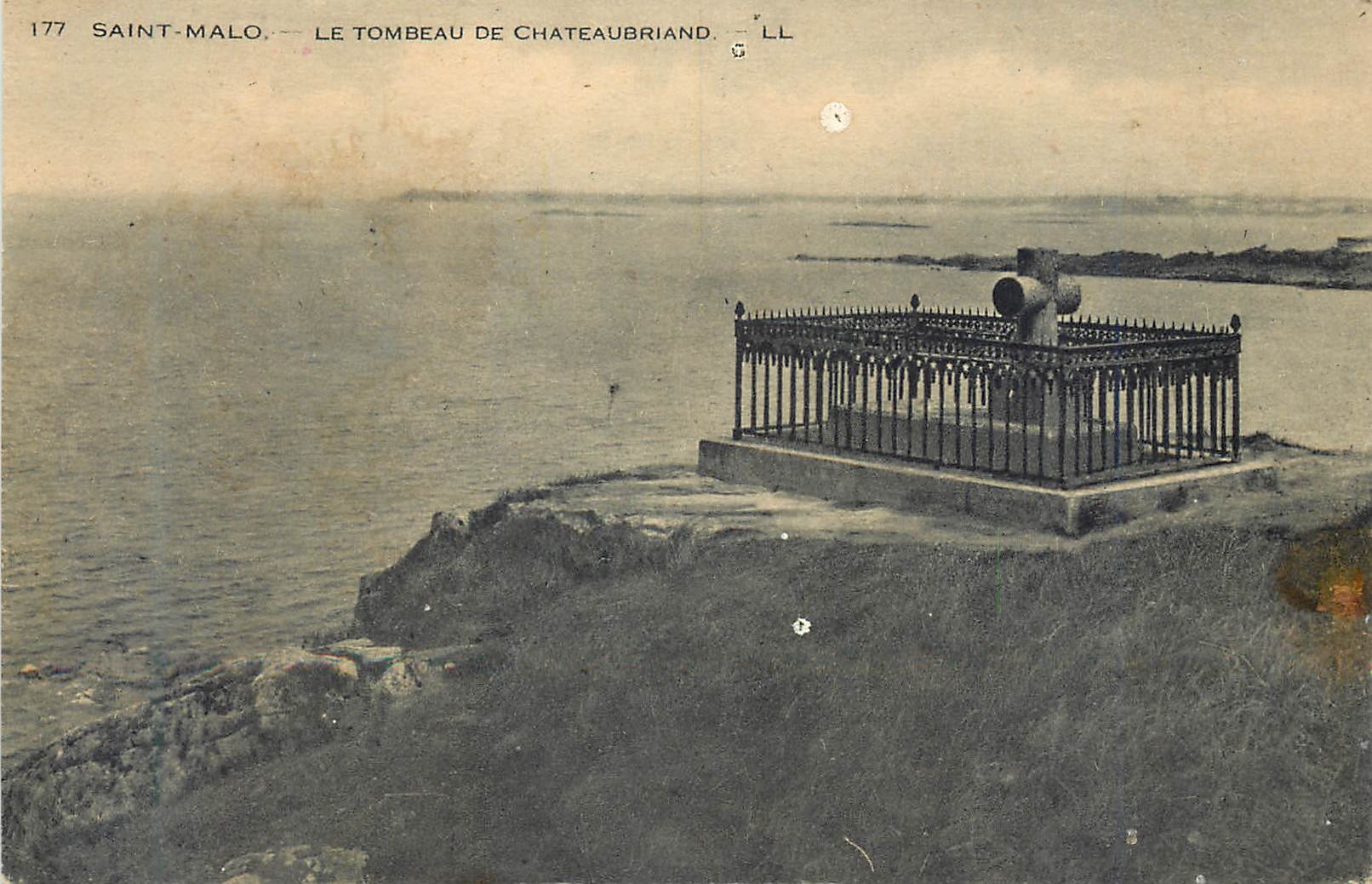 CPA Saint Malo Le Tombeau de Chateaubriand