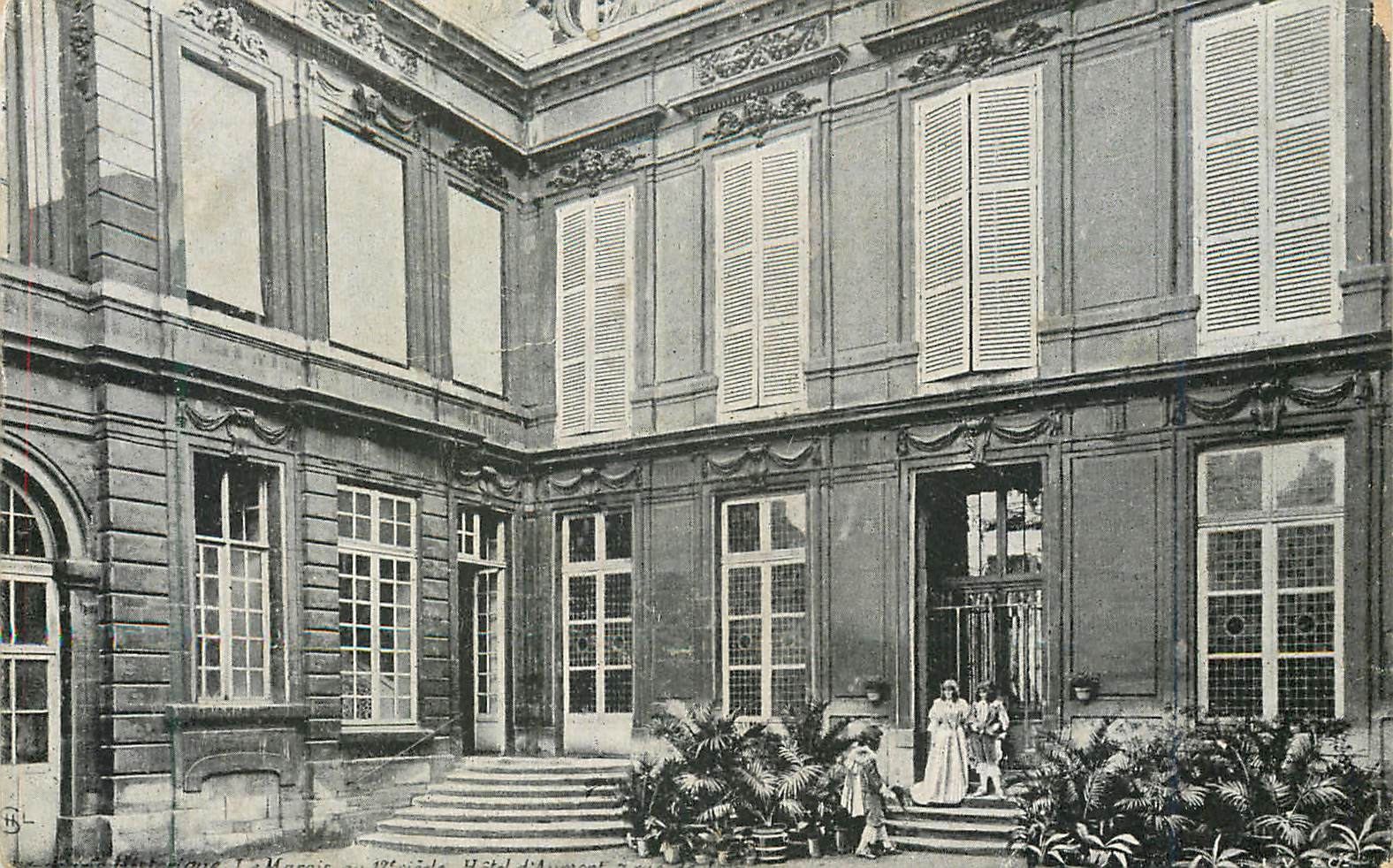 CPA Paris Marais Hotel d'Aumont