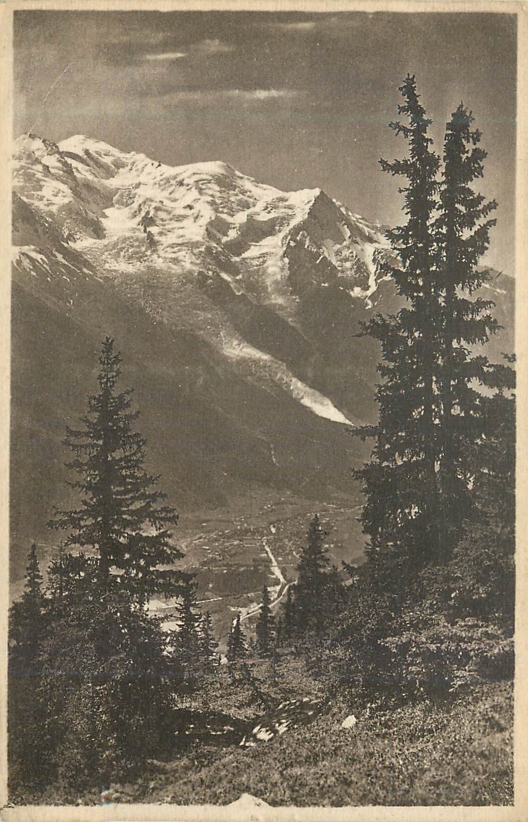 CPA Chamonix et le Mont-Blanc vu de la Flegere