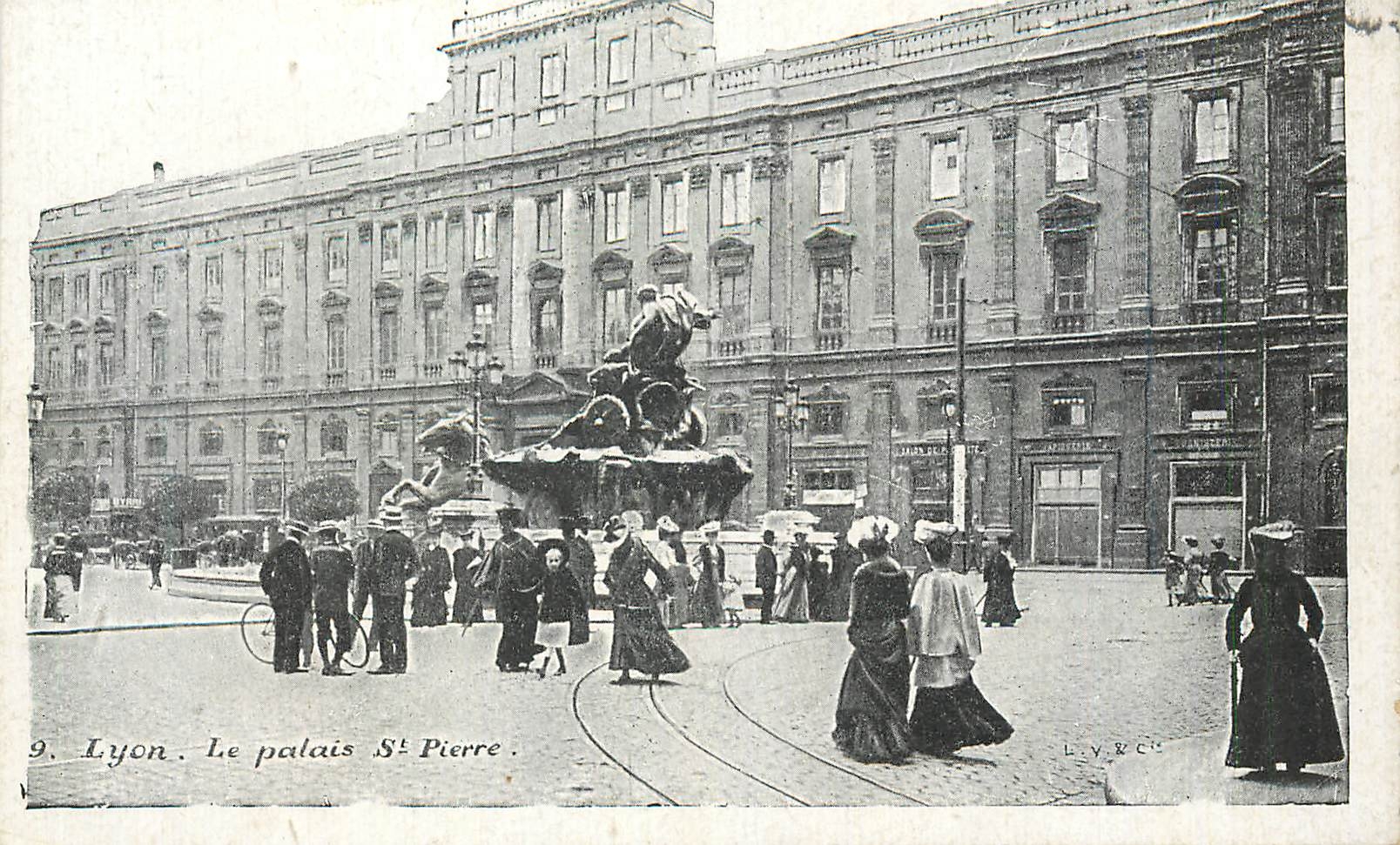 CPA Lyon Le Palais St Pierre