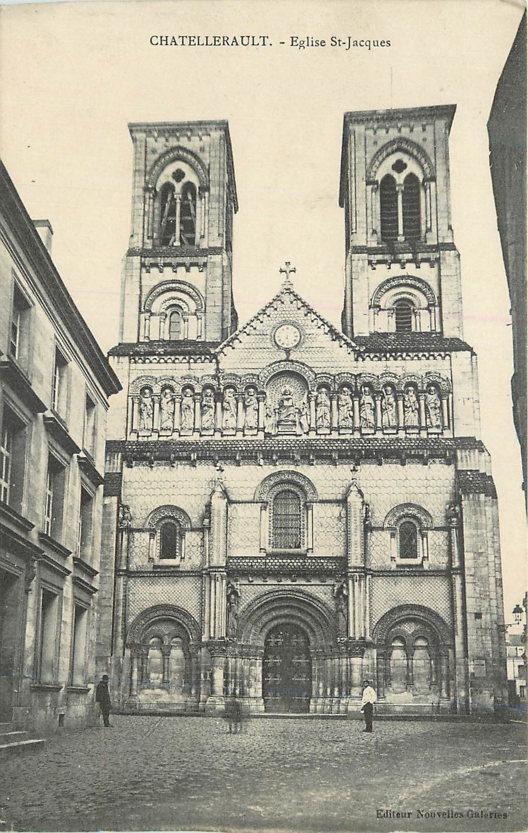 CPA Chatellerault Eglise St Jacques