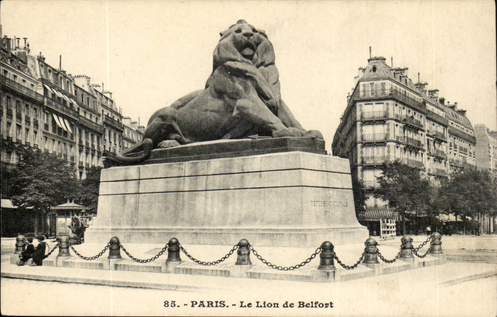 Paris - 14 - the Lion of Belfort - Bartholdi - Sculptor - Boulevard Raspail and Rue Denfert Rochereau - CPA