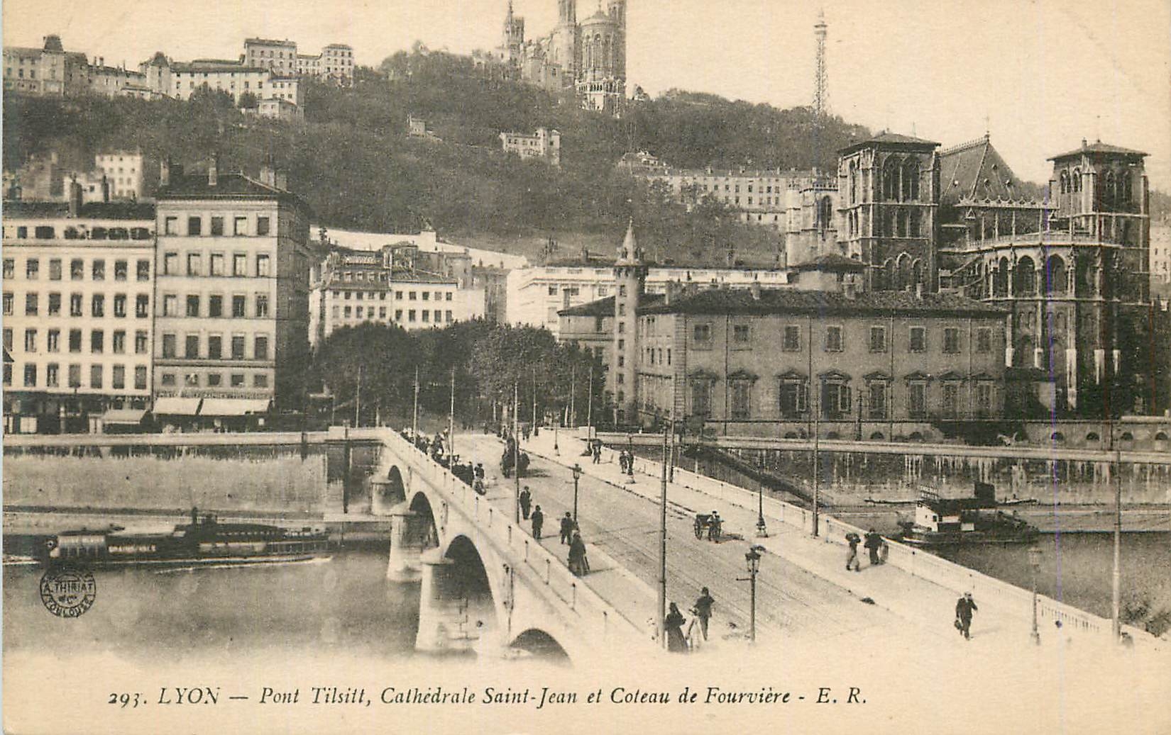 CPA Lyon Pont Tilsill Cathedrale Saint Jean et Coteau de Fourviere