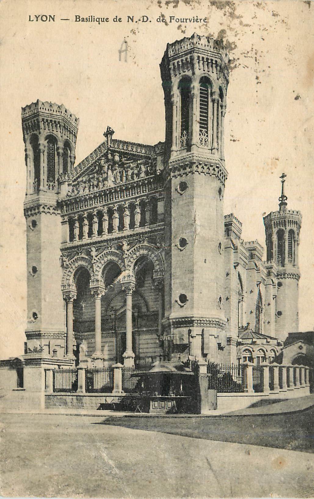 CPA Lyon Basilique de N D de Fourviere
