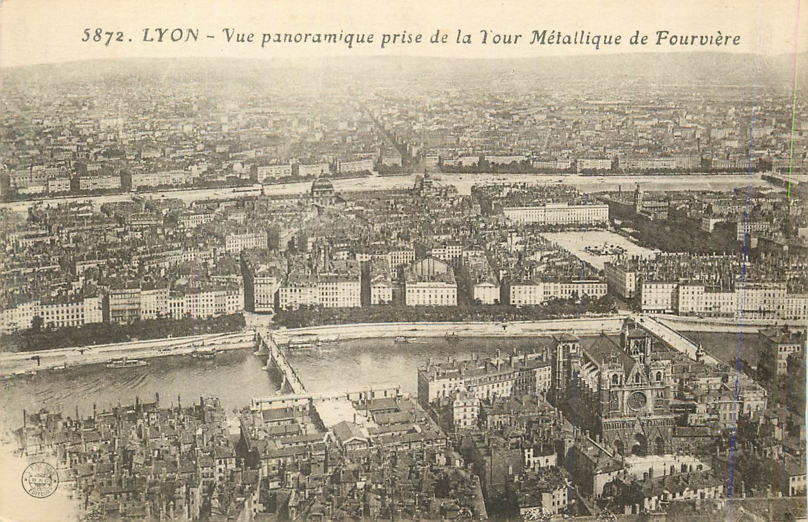 CPA Lyon vue Panoramique Prise de la Tour Metallique de Fourviere