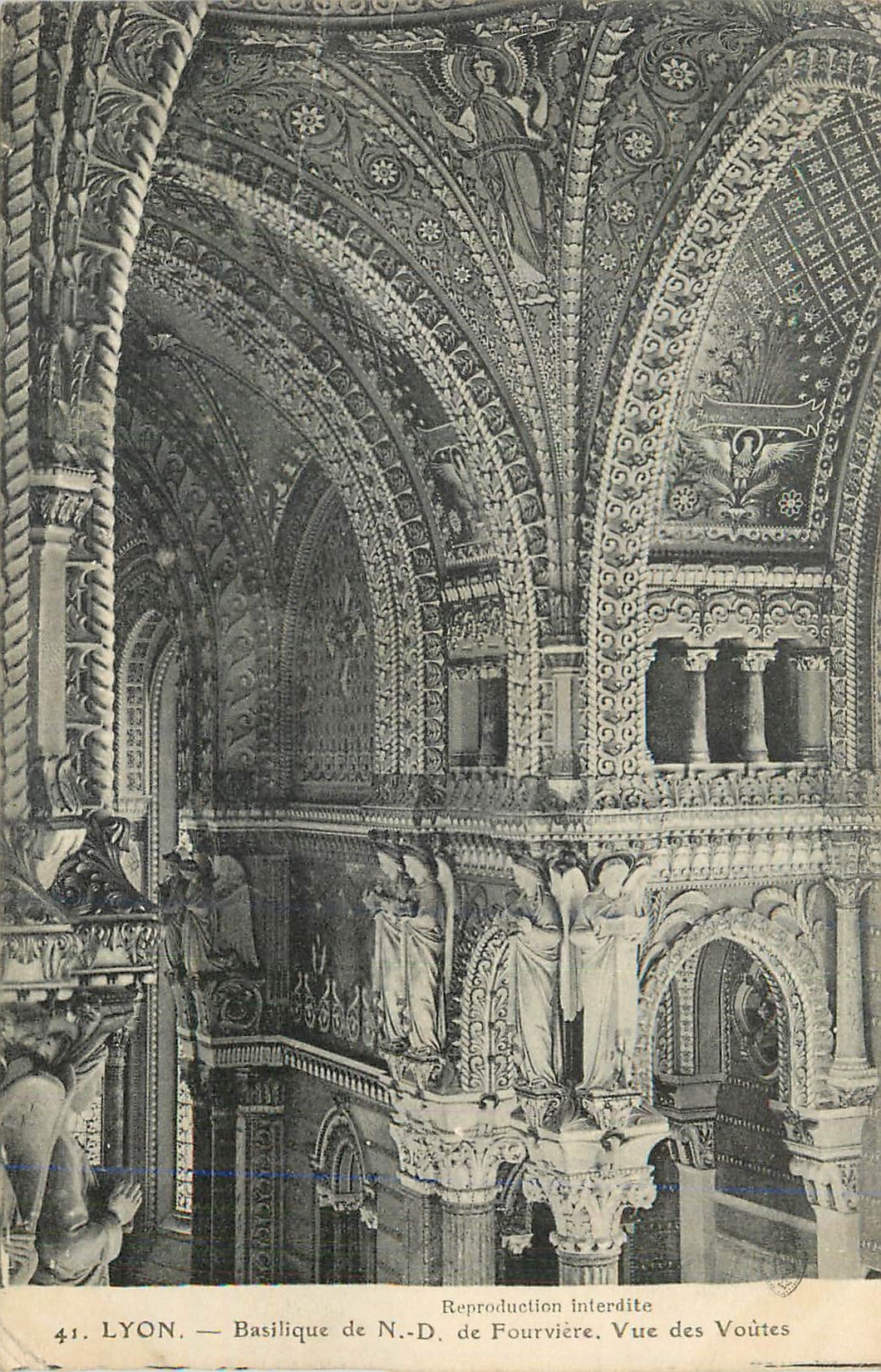 CPA Lyon Basilique de N D de Fourviere Vue des Voutes