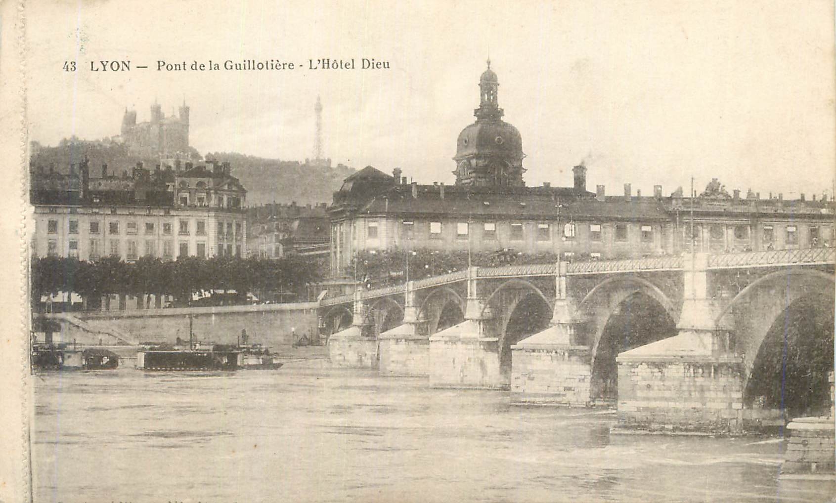 CPA Lyon Pont de la Guillotiere L'Hotel Dieu