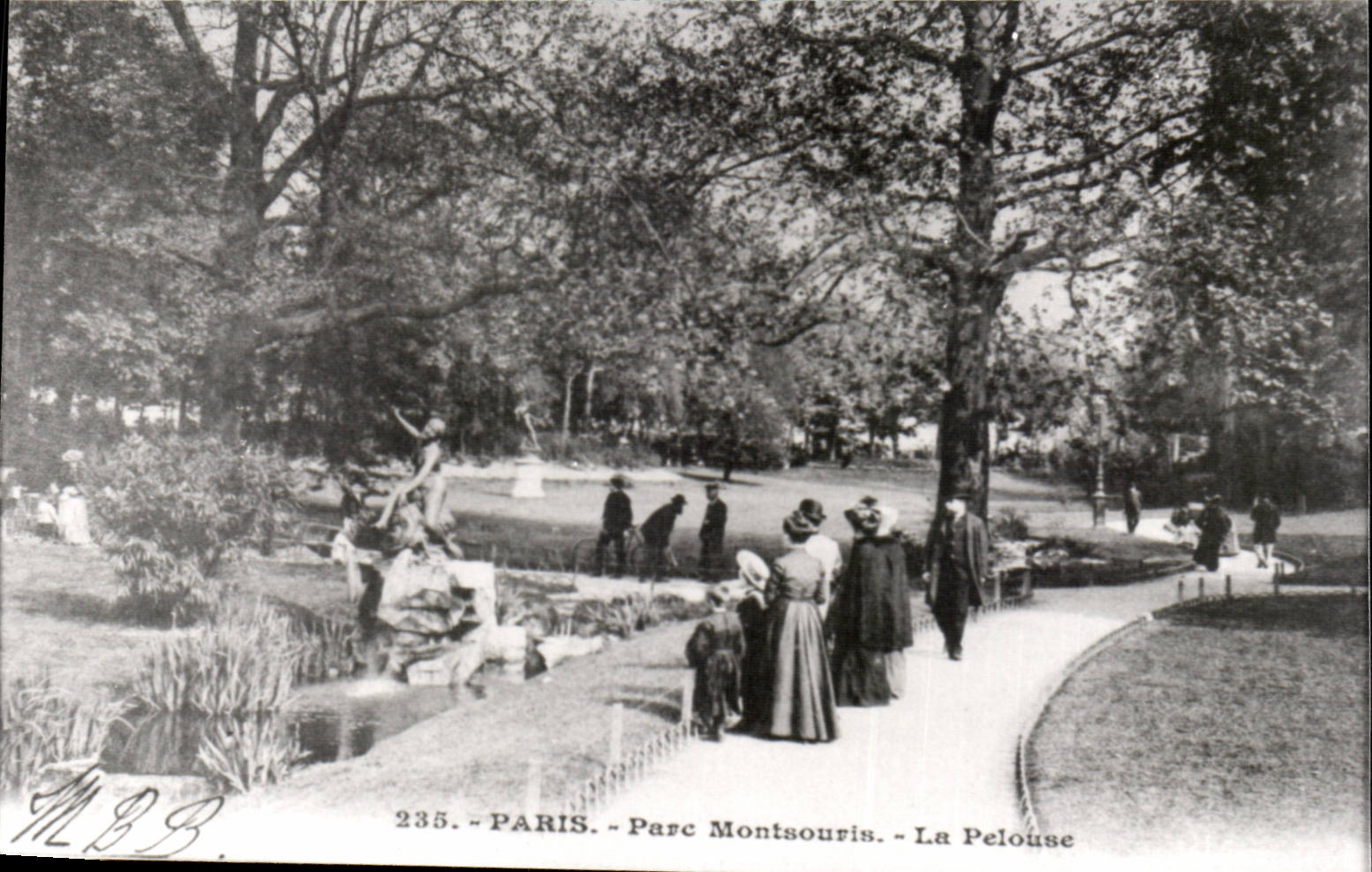 Paris 14 REPRODUCTION Montsouris Park - Lawn CPA