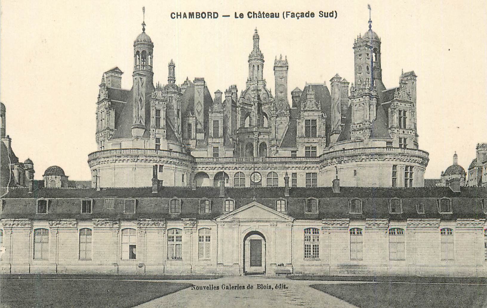 CPA Chambord le chateau (facade sud) nouvelles galerie de blois