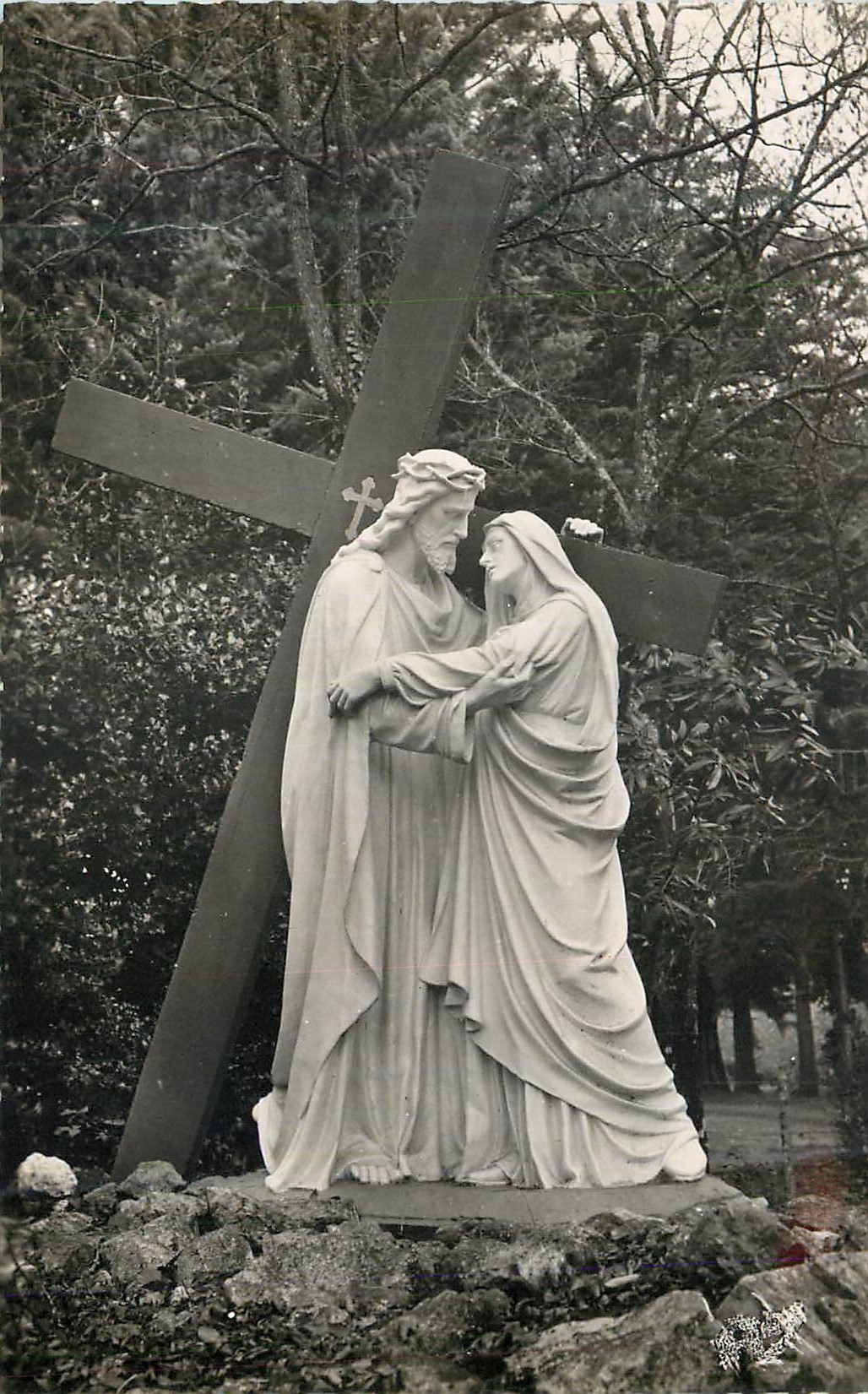 CPM Calvaire de Pontchateau (Loire INf) Chemin de Croix IVe Station Jesus Rencontre sa Sainte Mere