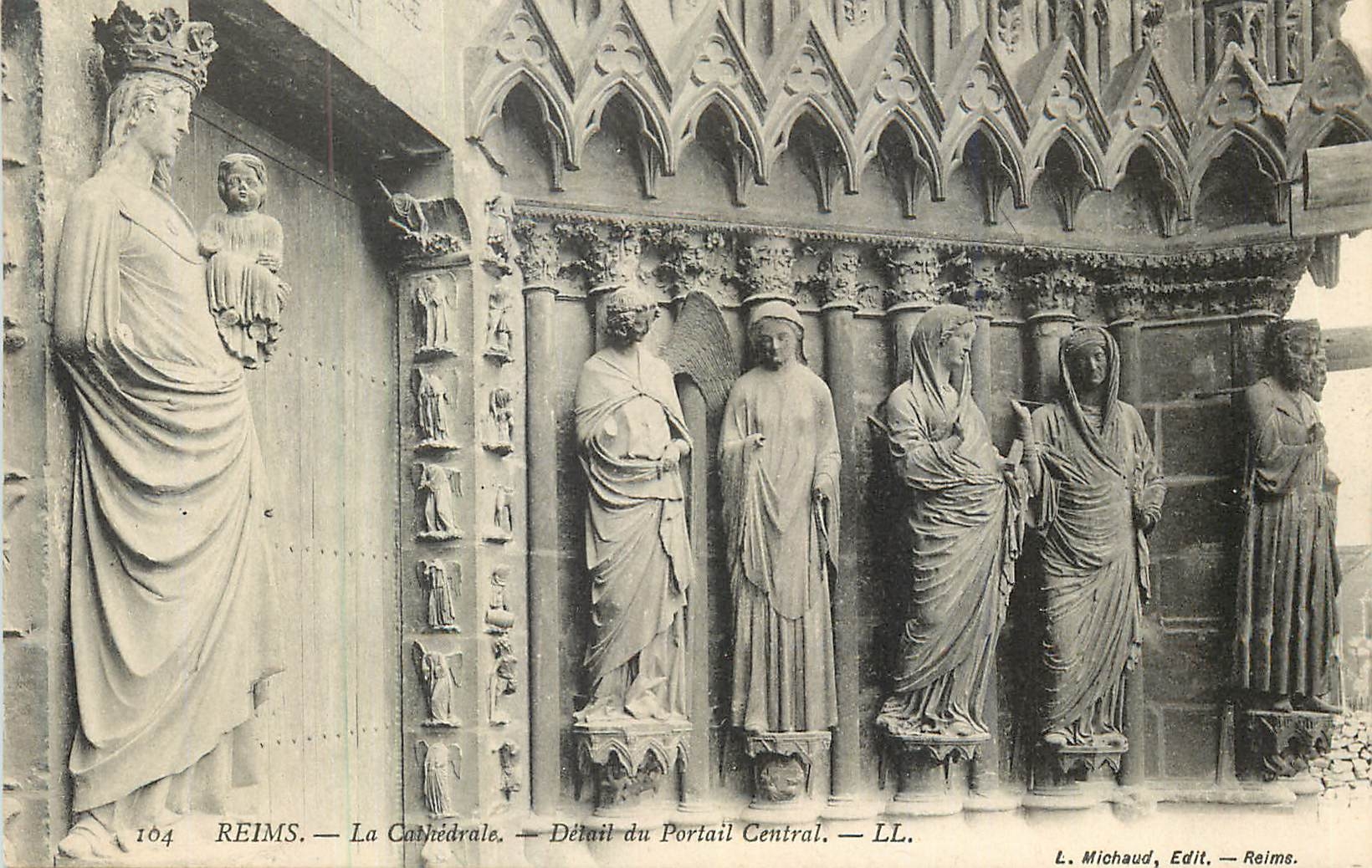 CPA Reims la Cathedrale Detail du Portail Central