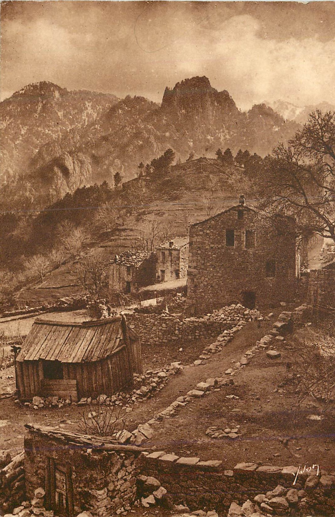 CPA Douce France La Corse Ile de Beaute Village de Ghisoni
