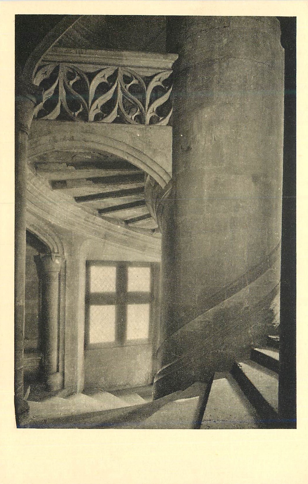 CPA Nancy Escalier de la Tour de l'Horloge Musee Historique Lorrain au Palais Ducal