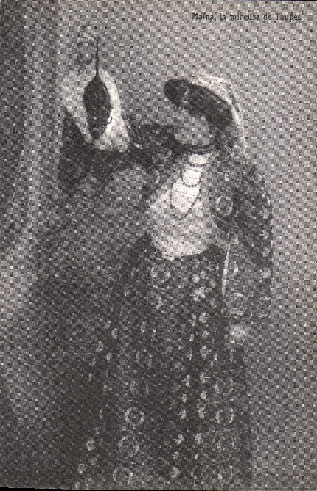 REPRODUCTION Fantasy - Woman - Maina the euse of the Moles -