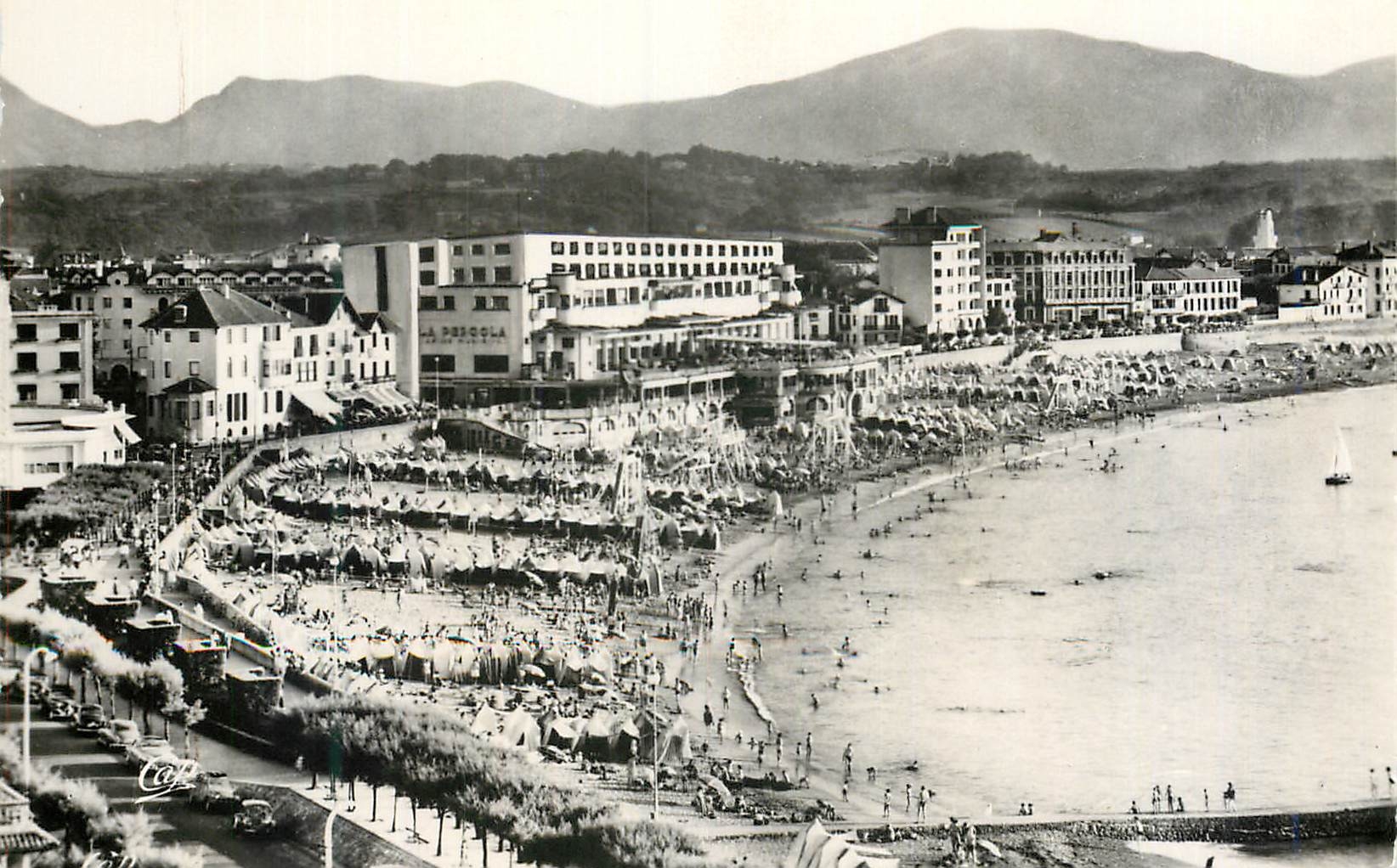 CPM St Jean de Luz La Plage