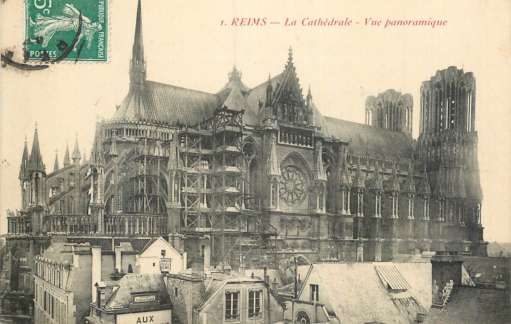 CPA Reims La Cathedrale Vue Panoramique