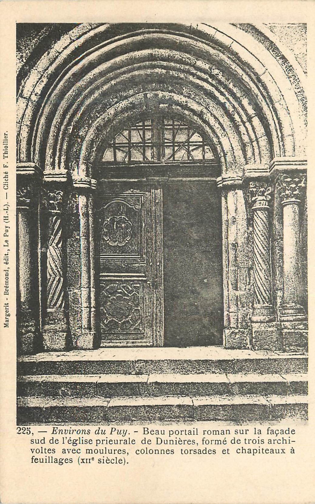 CPA Environs du Puy Beau Portail Roman sur La Facade Sud de L'Eglise
