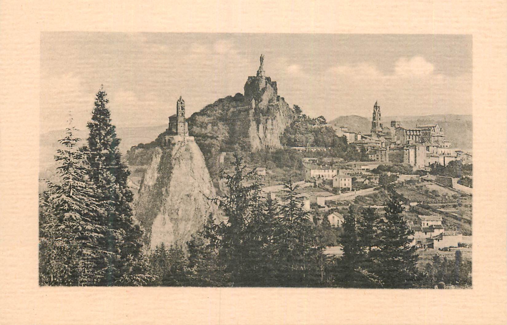 CPA le Puy Vue prise a Travers les Pins