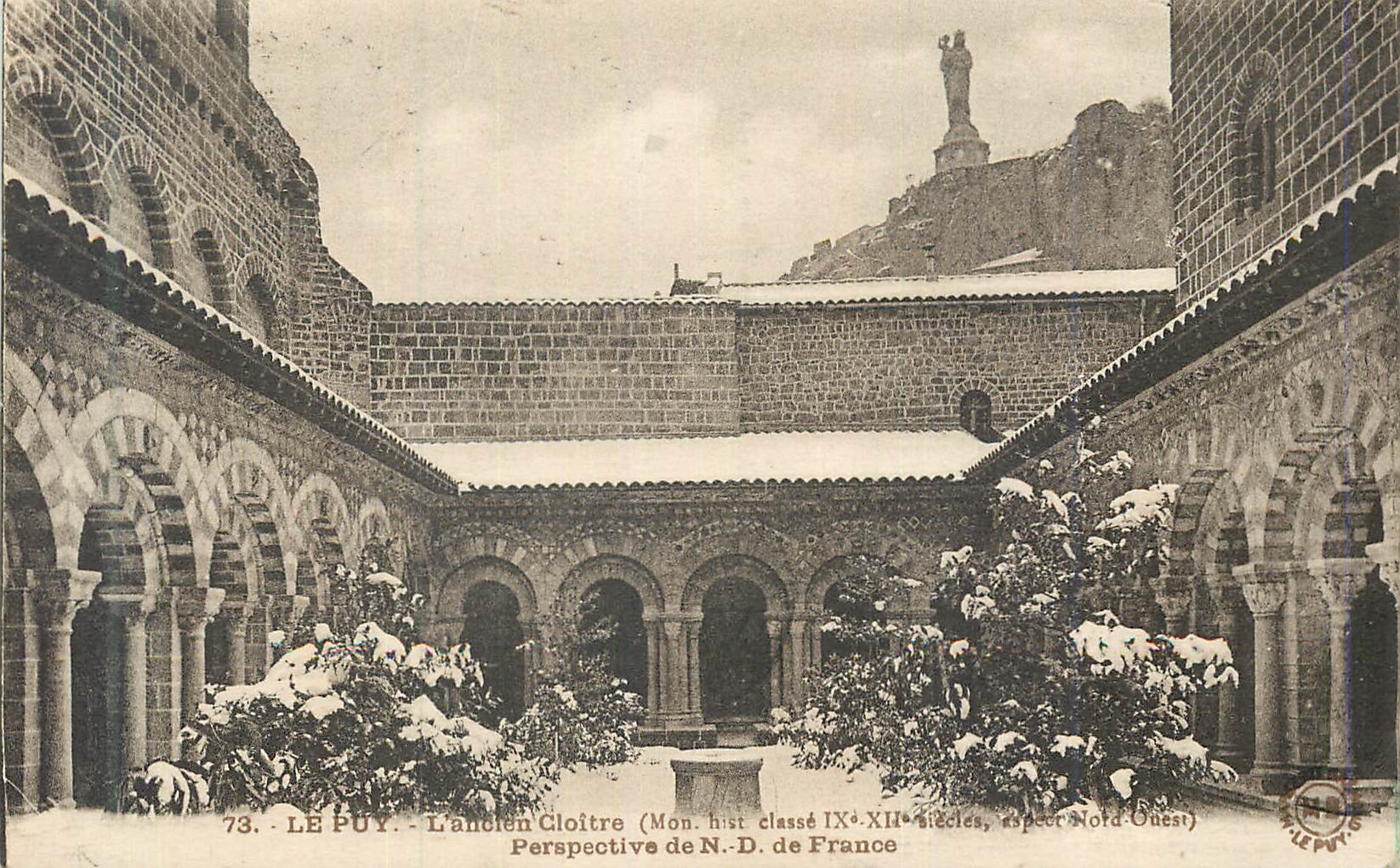 CPA le Puy l'Ancien Cloitre  perspective de N D de France
