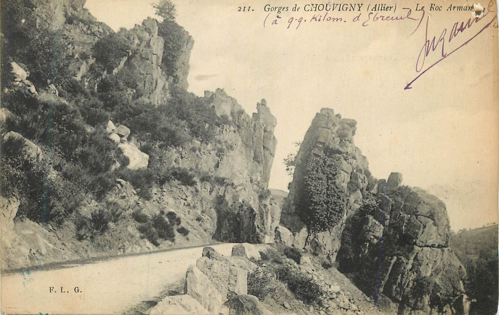 CPA 211 gorges de chouvigny(allier) le roc armand