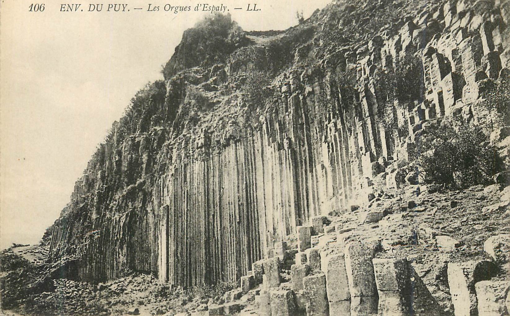 CPA 106 env du puy les orgues d espaly