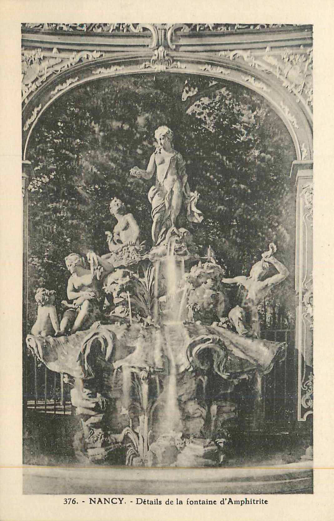 CPA Nancy Details de la Fontaine d'Amphitrite