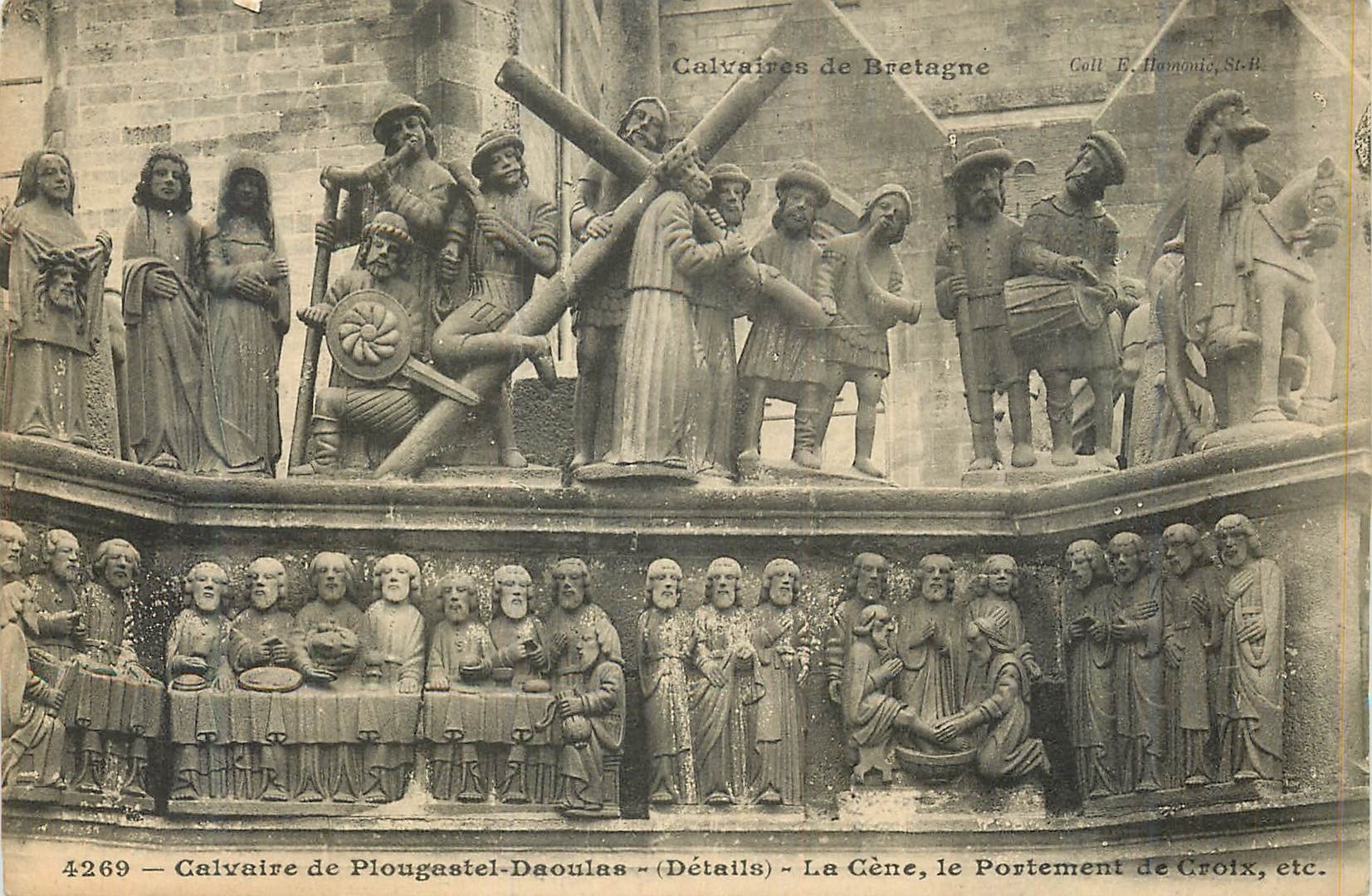 CPA Calvaire de Bretagne Calvaire de Plougastel Daoulas (Details) La Gene Le Portement de Croix