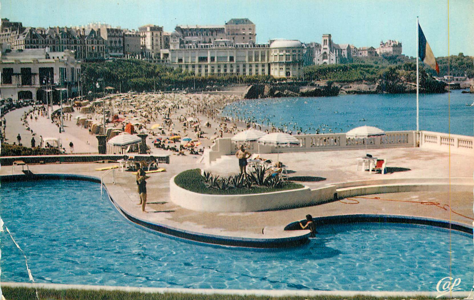 CPM Biarritz La Grande Plage et la Piscine de l'Hotel du Palais