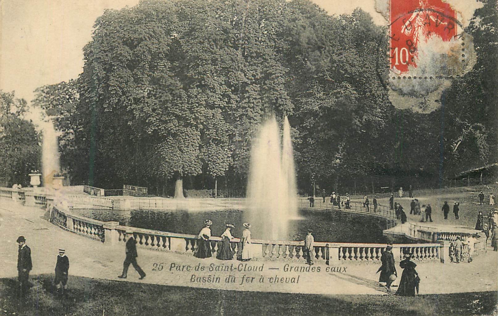 CPA Parc de Saint Cloud Grande Eaux Bassin du Fer a Cheval