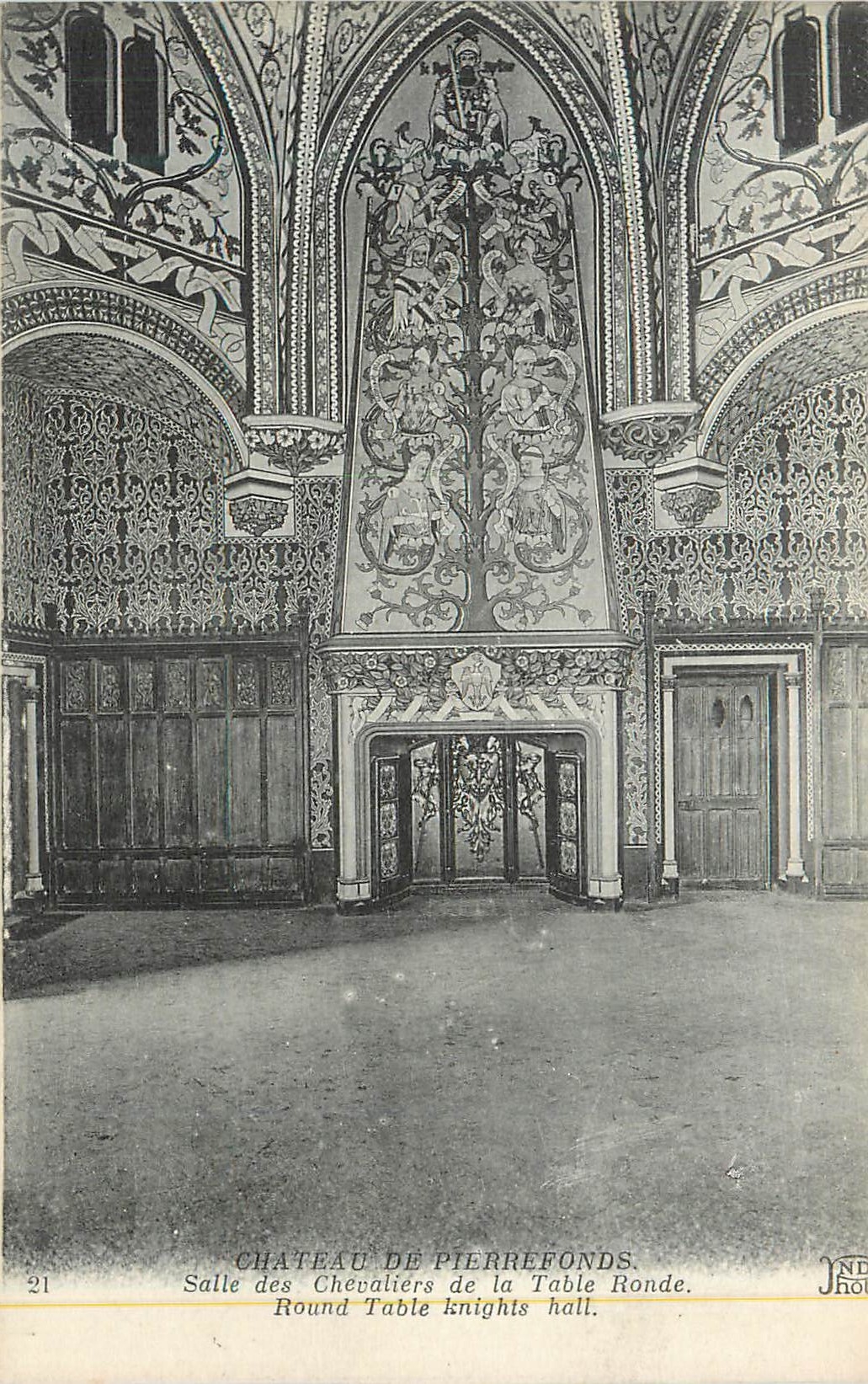 CPA Chateau de Pierrefonds Salle des Chevaliers de la Table Ronde