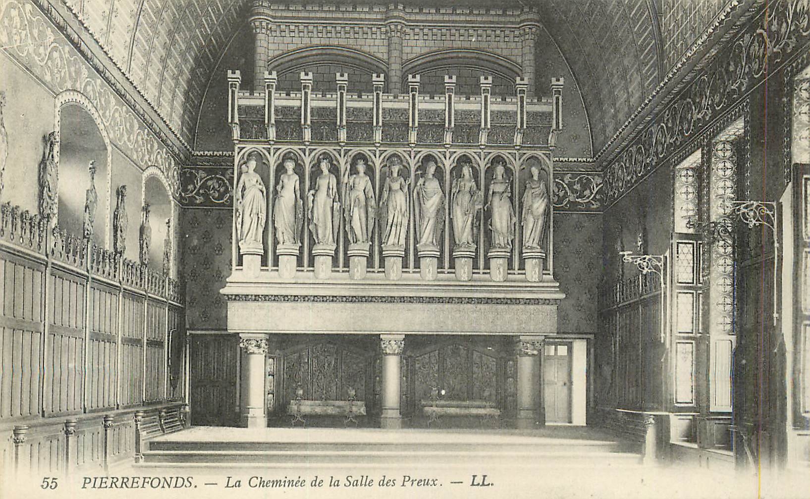 CPA Pierrefonds La Cheminee de la Salle des Preux