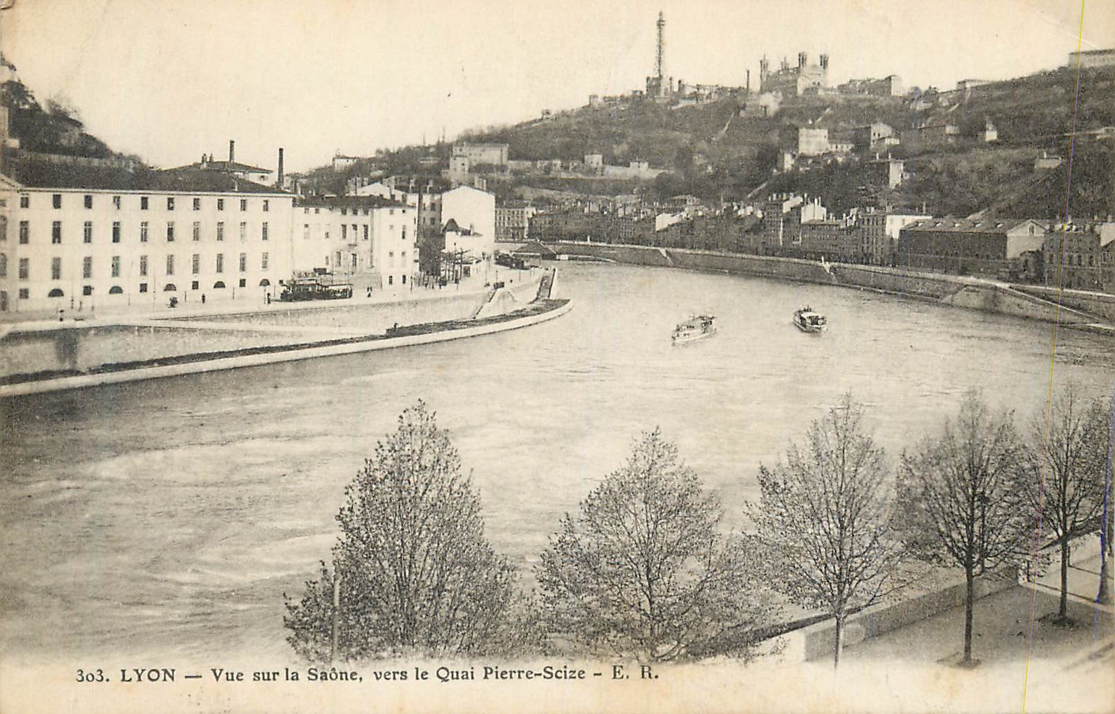 CPA Lyon Vue sur la Saone vers le Quai Pierre Scize