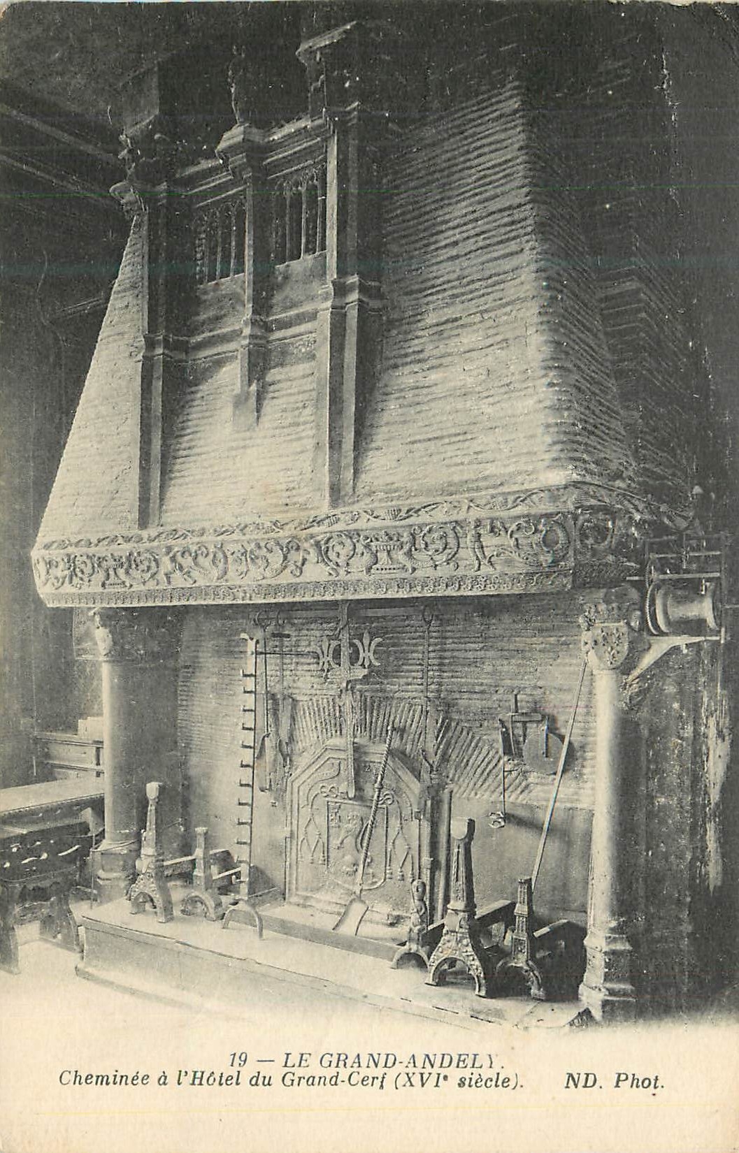 CPA Le Grand Andely) Cheminee a l'Hotel du Grand Cerf (XVIe Siecle)
