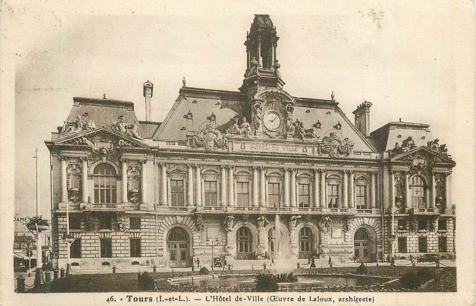 CPA Tours (I et L) L'Hotel de Ville (Oeuvre de Laloux Architecte)