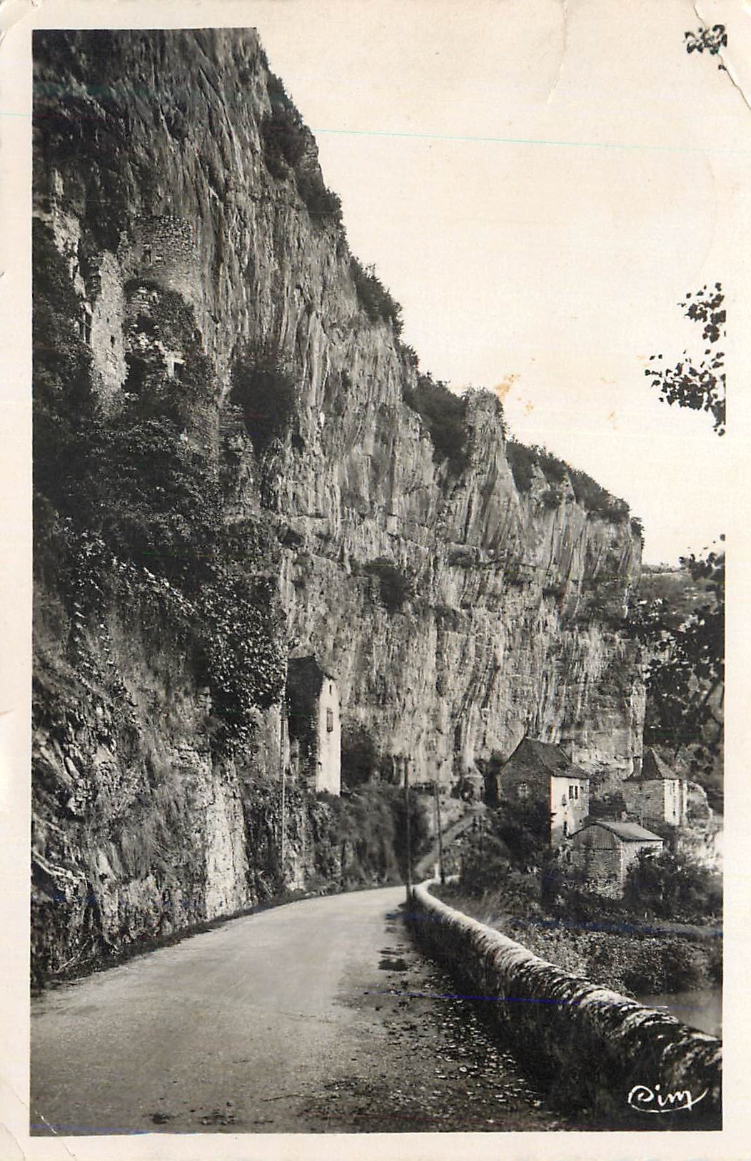 CPM Cabrerets (Lot) Les Ruines Anglaises Chateau du Diable