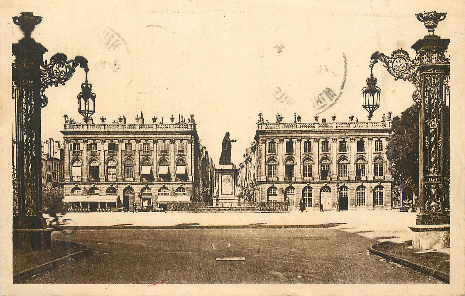 CPA Nancy Place de Statue de Stanislas