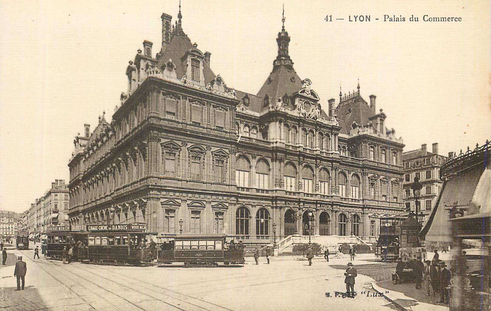 CPA Lyon Palais du Commerce Tramway