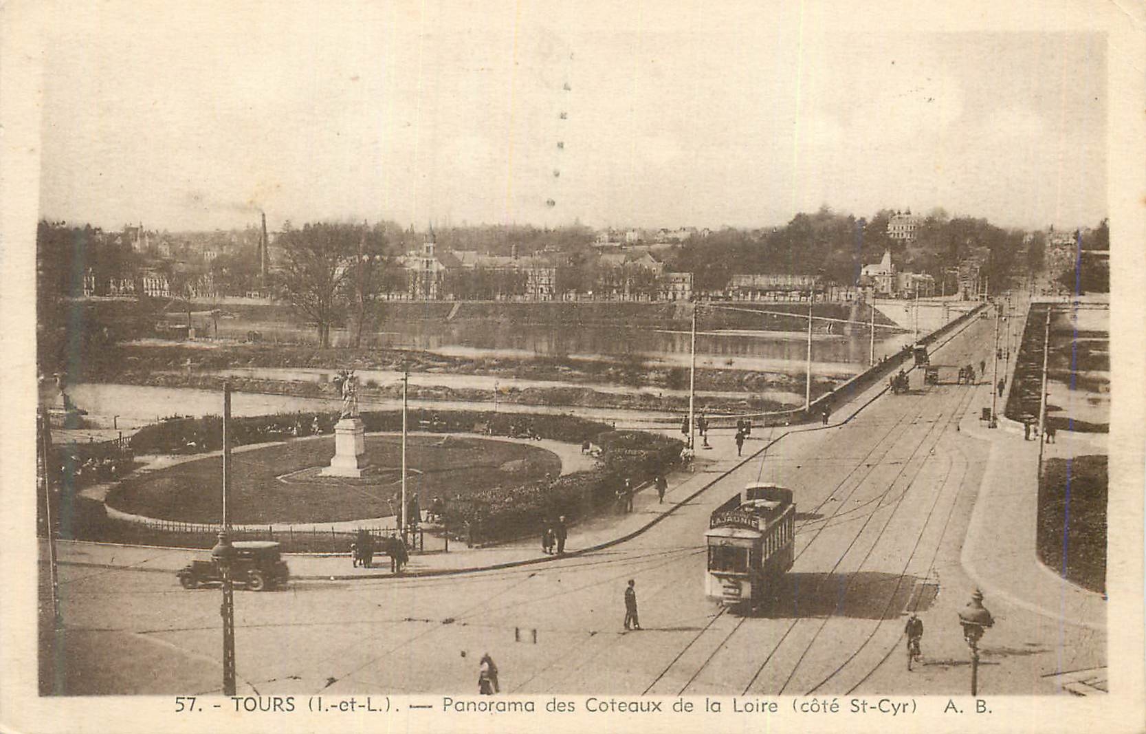 CPA Tours (I et L) Panorama des Coteaux de la Loire (Cote St Cyr) Tramway