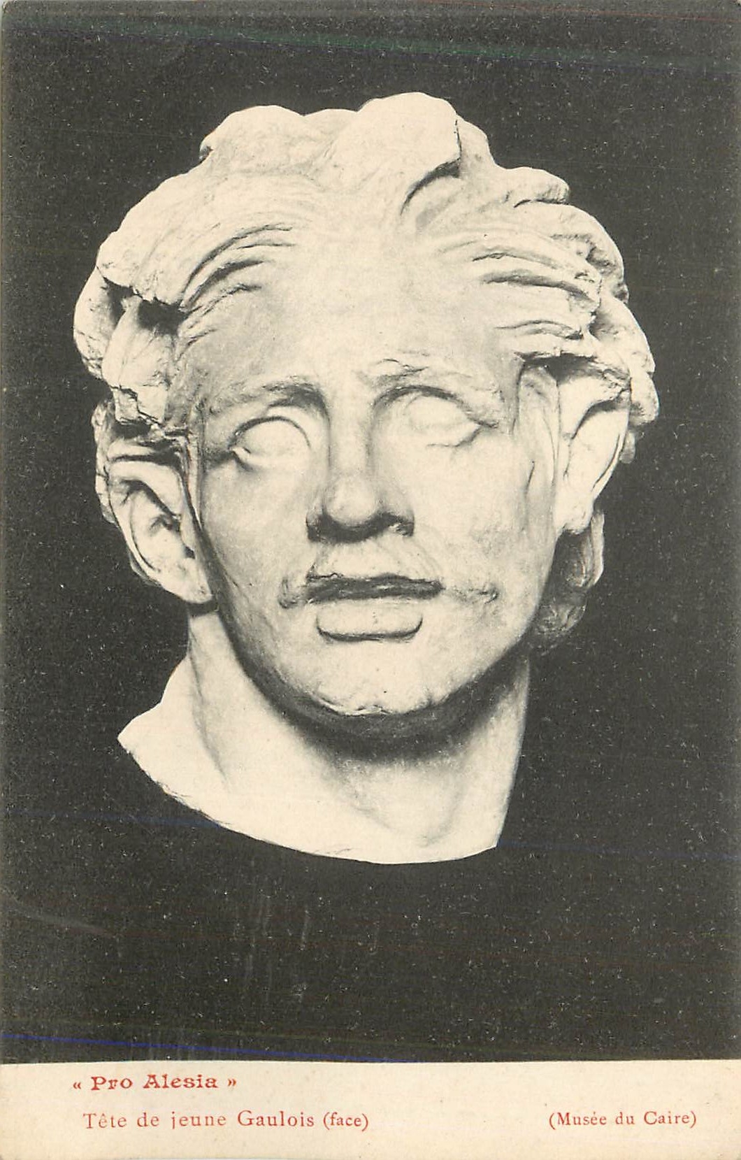 CPA Musee du Caire Pro Alesia Tete de Jeune Gaulois (Face)