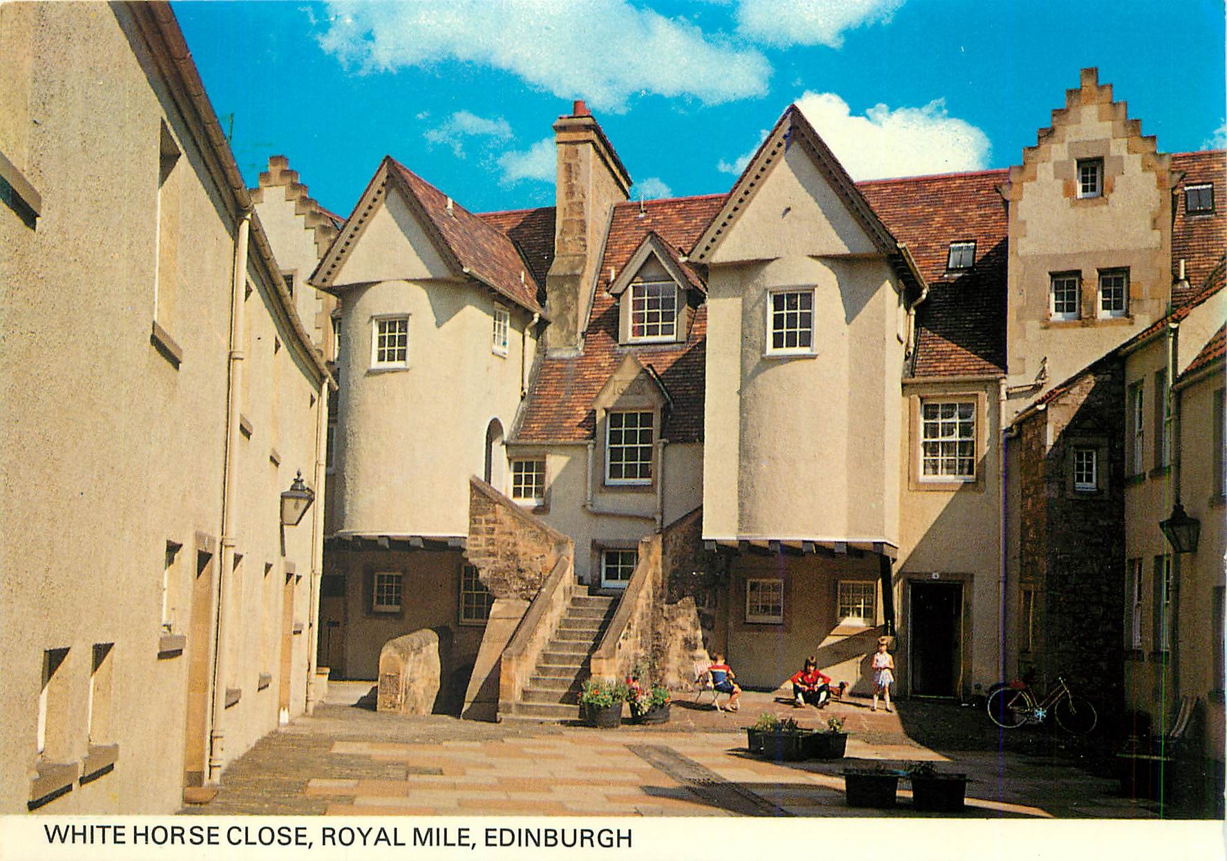 CPM White Horse Close Royal Mile Edinburgh