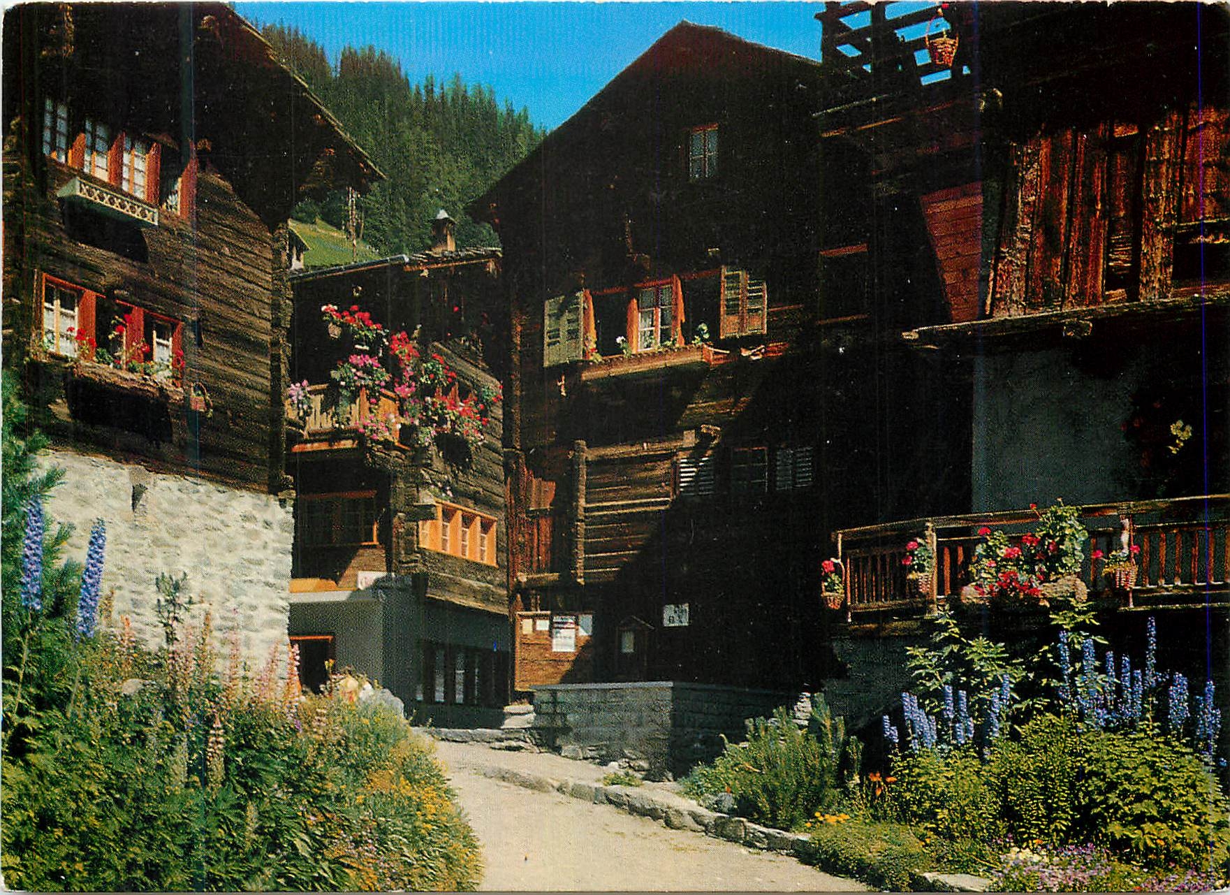 CPM Vieux Chalets Valaisans Old Swiss Chalets