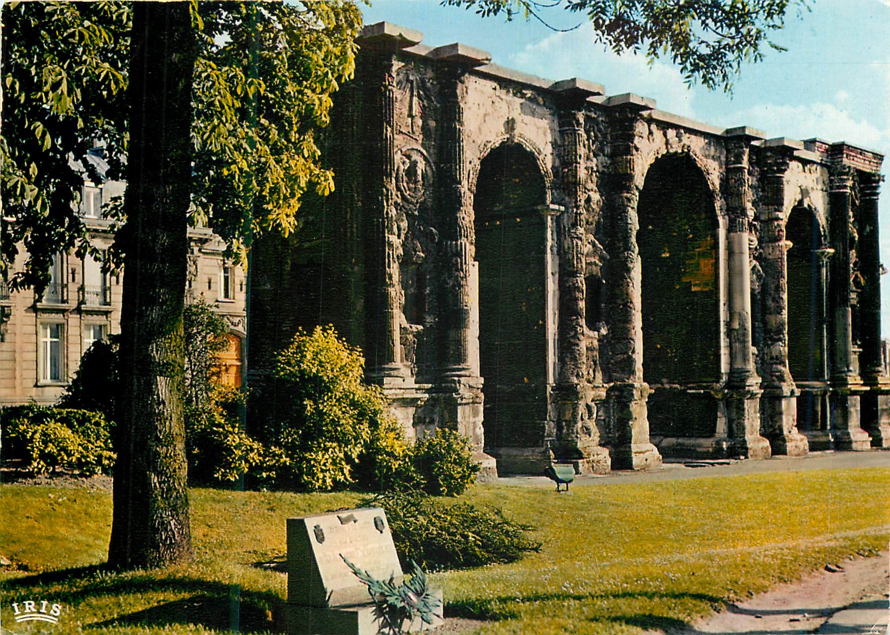 CPM Reims (Marne) la Porte Mars