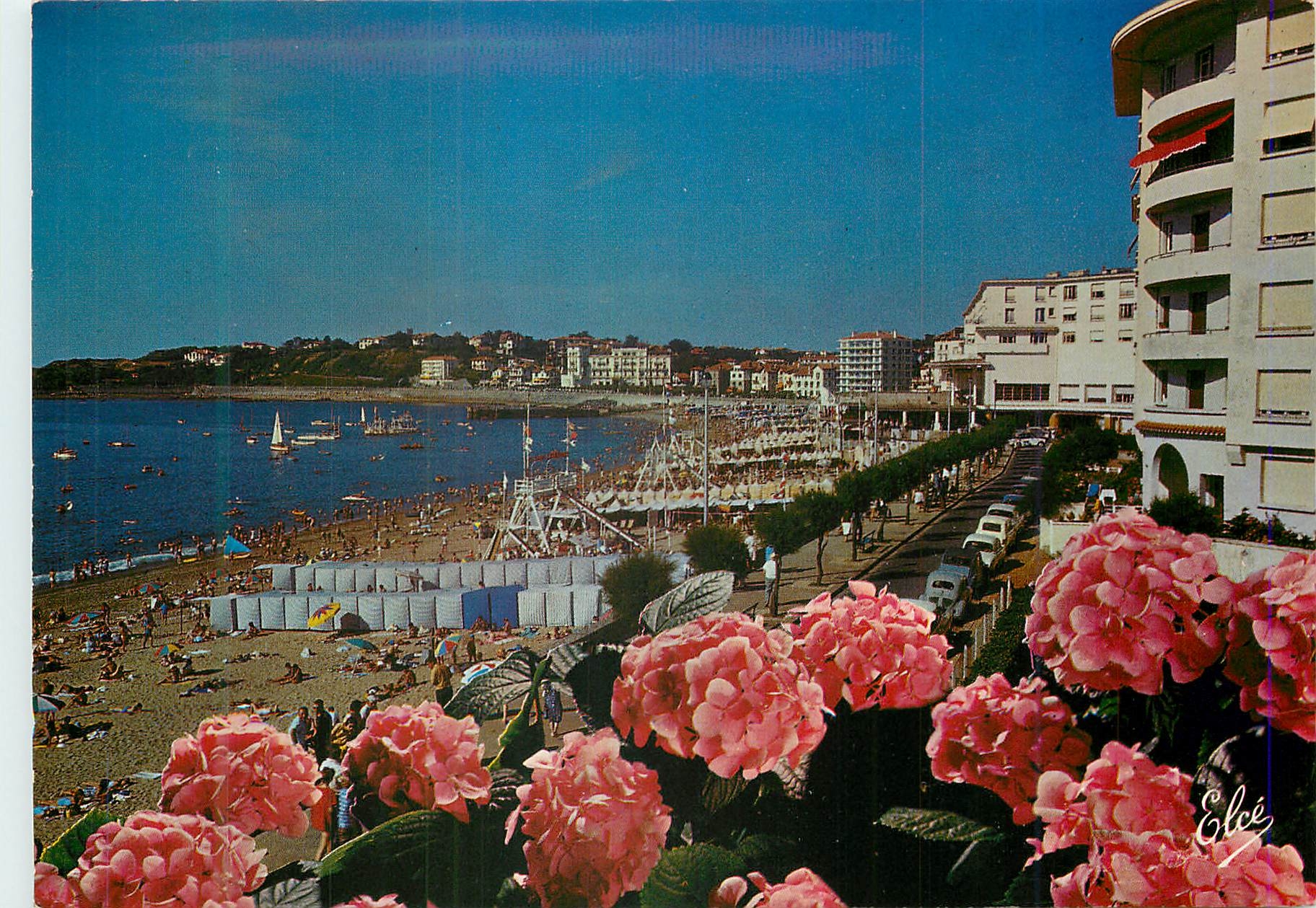 CPM St Jean de Luz la Promenade de la Plage vers la Pergola