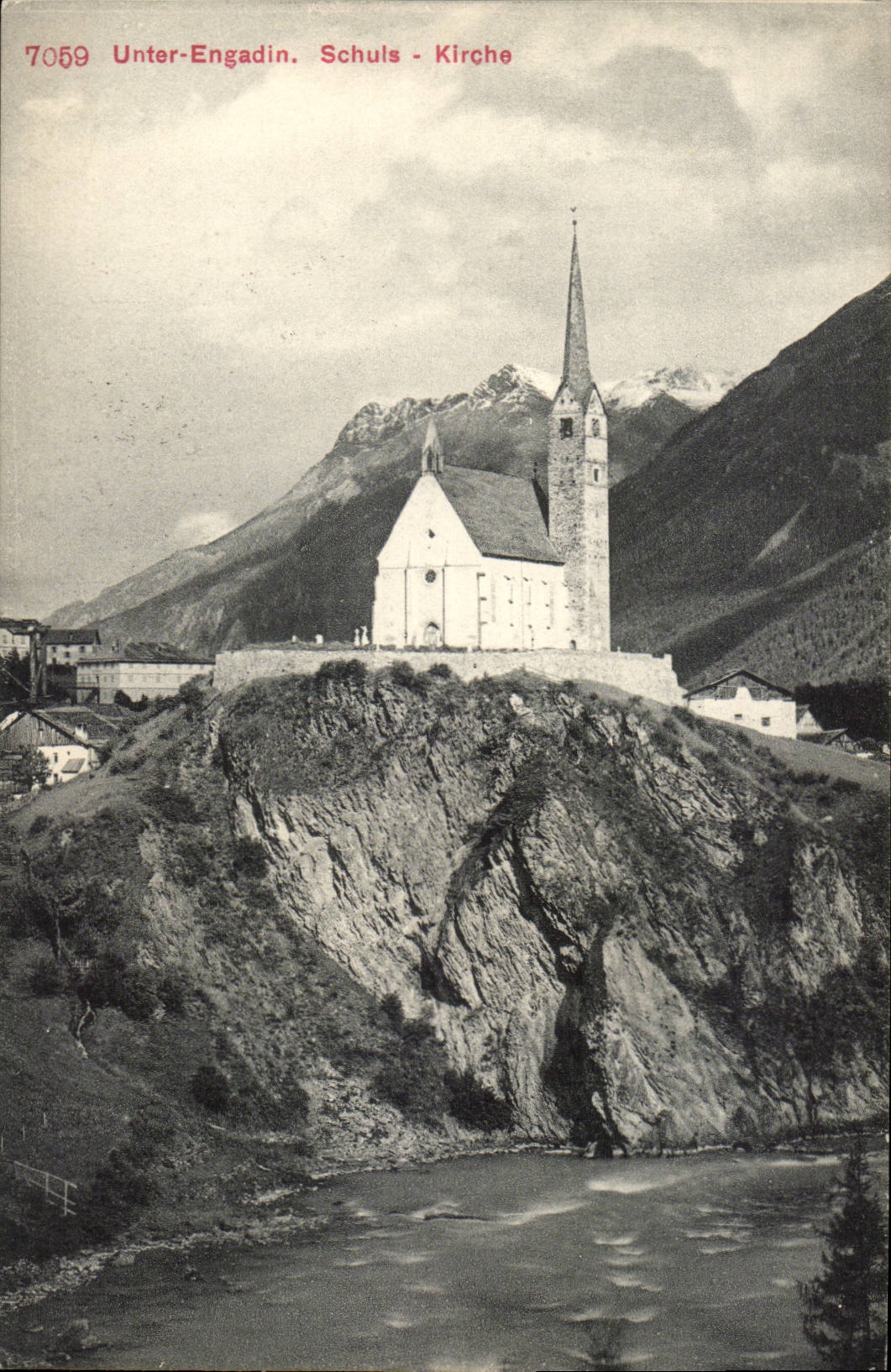 Swiss CPA Unter Engadin Schuls Kirche